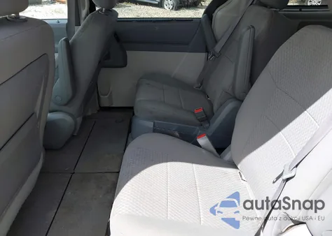 2008 Chrysler Town & Country Touring from USA, damaged, VIN 2A8HR54P38R635253